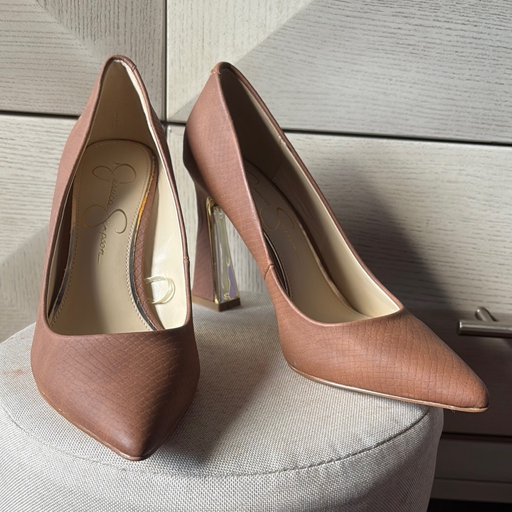 Jessica Simpson Brown Heels with gold under heel